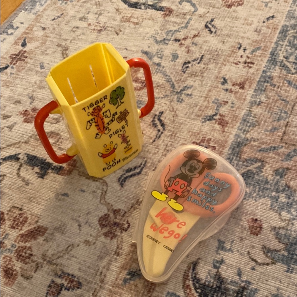 🍼 Disney baby feeding Set - juice box holder and portable food cutter for babies